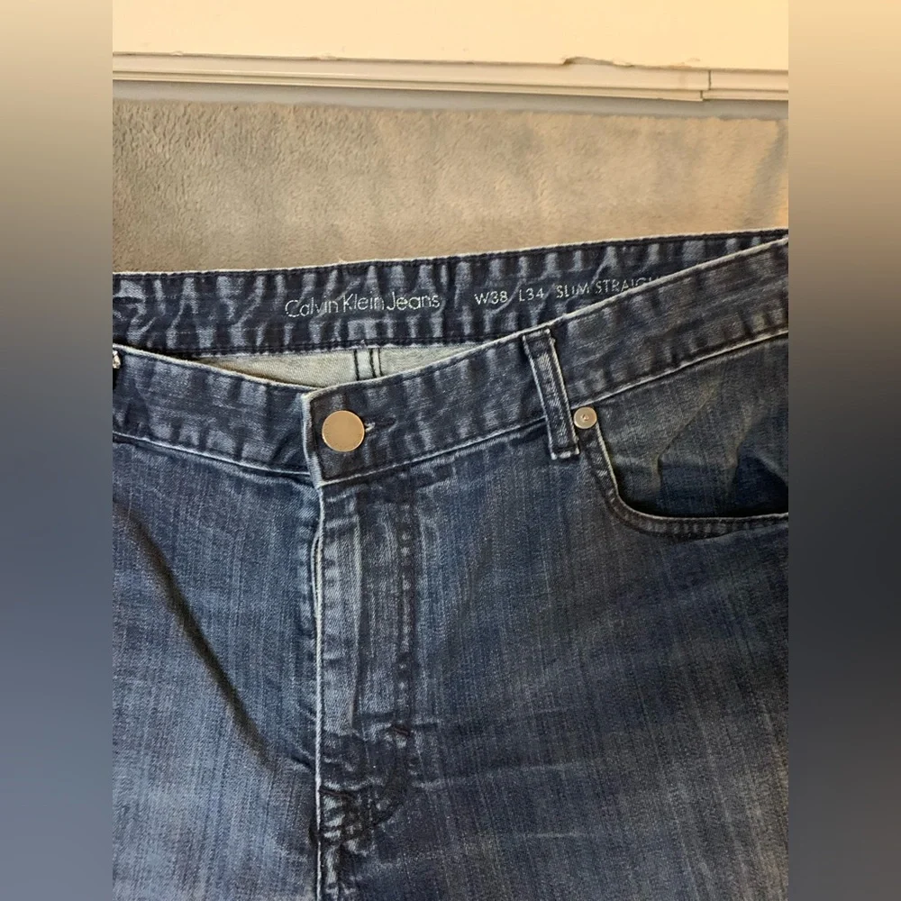 Calvin Klein men’s jeans 38 x 34 In like new condition - Picture 4 of 5